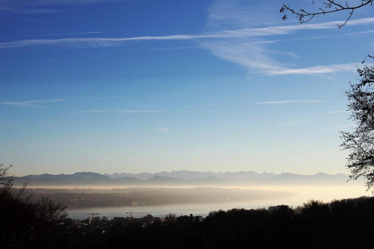 Grosse Wohnung Mit Dachterrasse In Starnberg Esterno foto